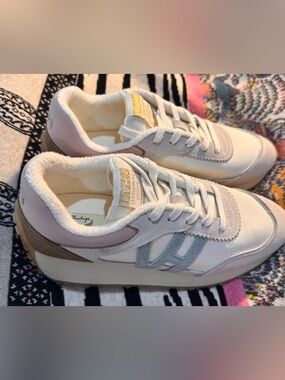 Vintage Havana Women's Baby Blue/Blush/Silver Sneakers Size 8